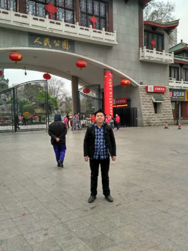 在奋斗的第一张照片--河南交友中心