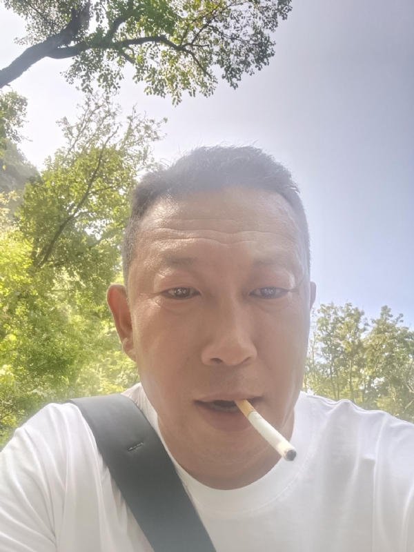 中年大叔的第一张照片--河南交友中心